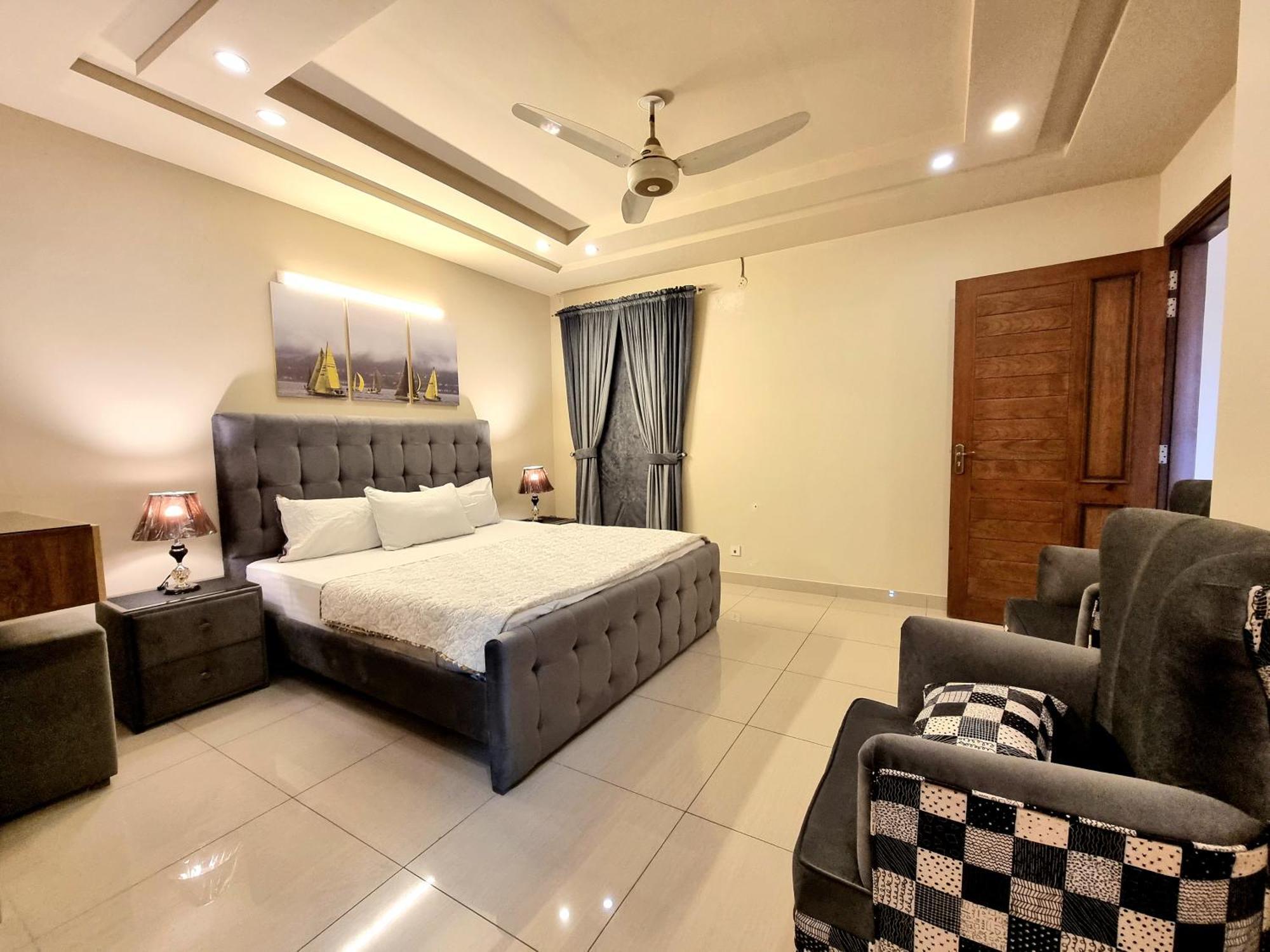 Executive 3 Bedrooms Apartment In Bahria Town Rawalpindi Bagian luar foto