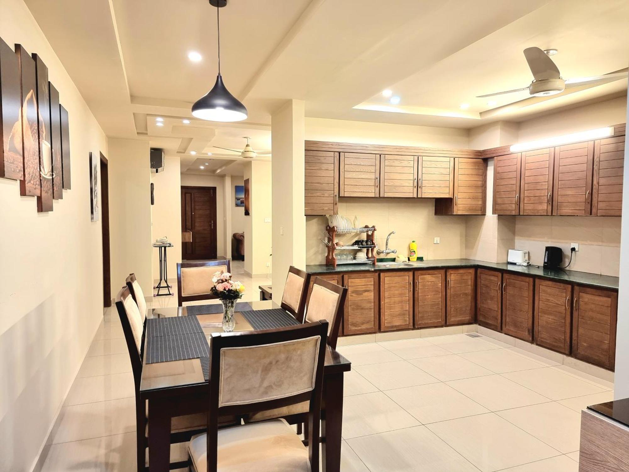 Executive 3 Bedrooms Apartment In Bahria Town Rawalpindi Bagian luar foto