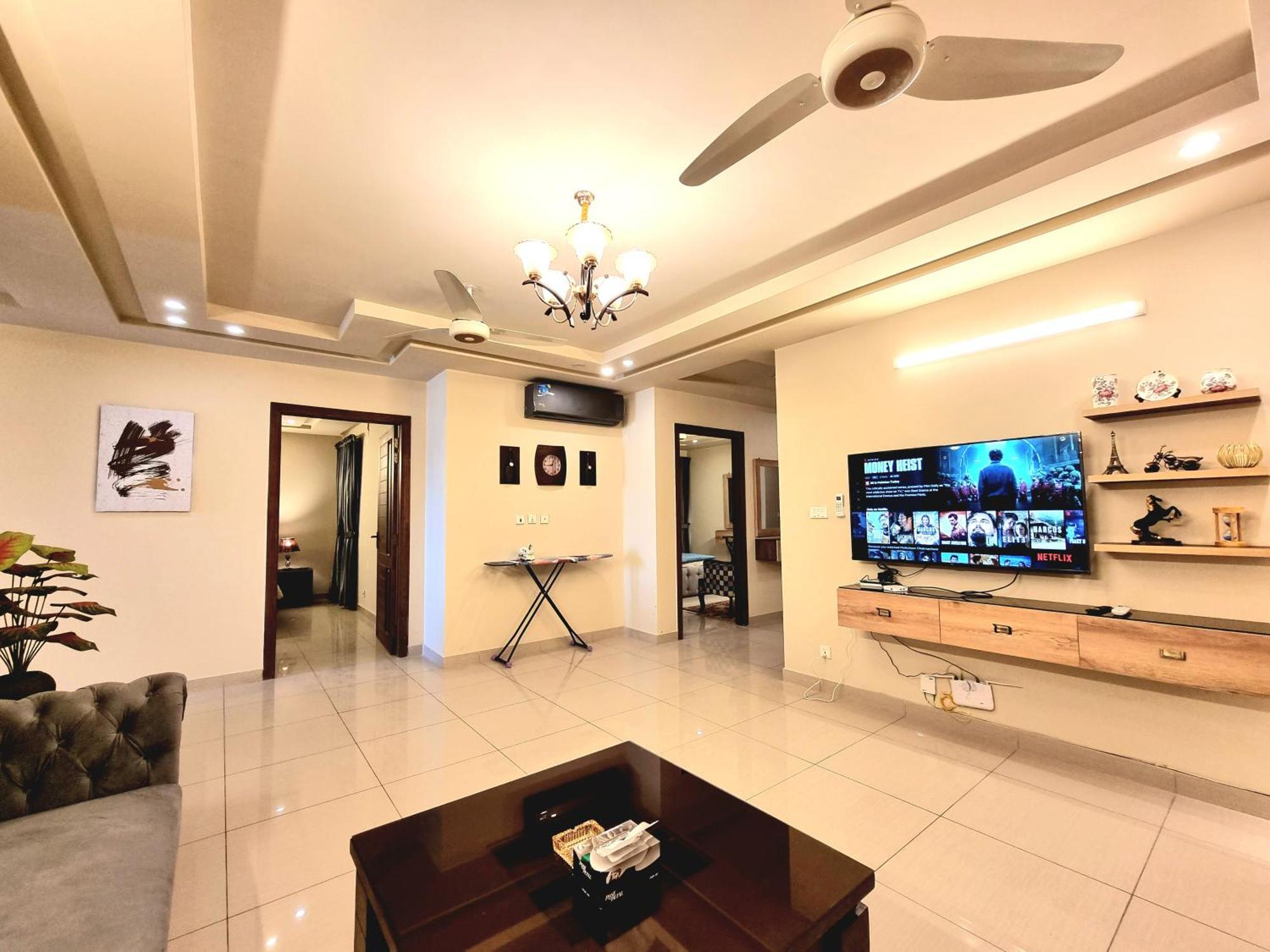 Executive 3 Bedrooms Apartment In Bahria Town Rawalpindi Bagian luar foto