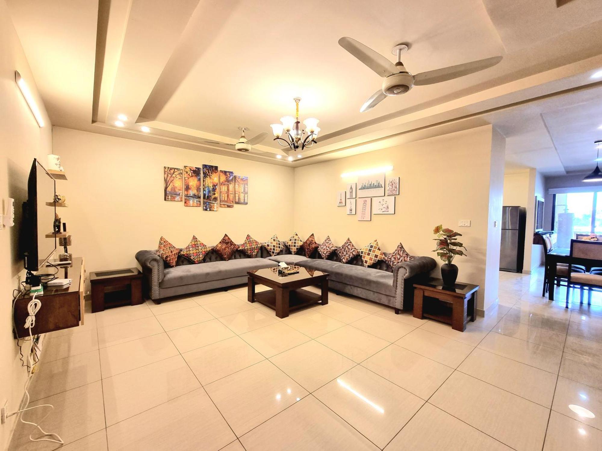 Executive 3 Bedrooms Apartment In Bahria Town Rawalpindi Bagian luar foto
