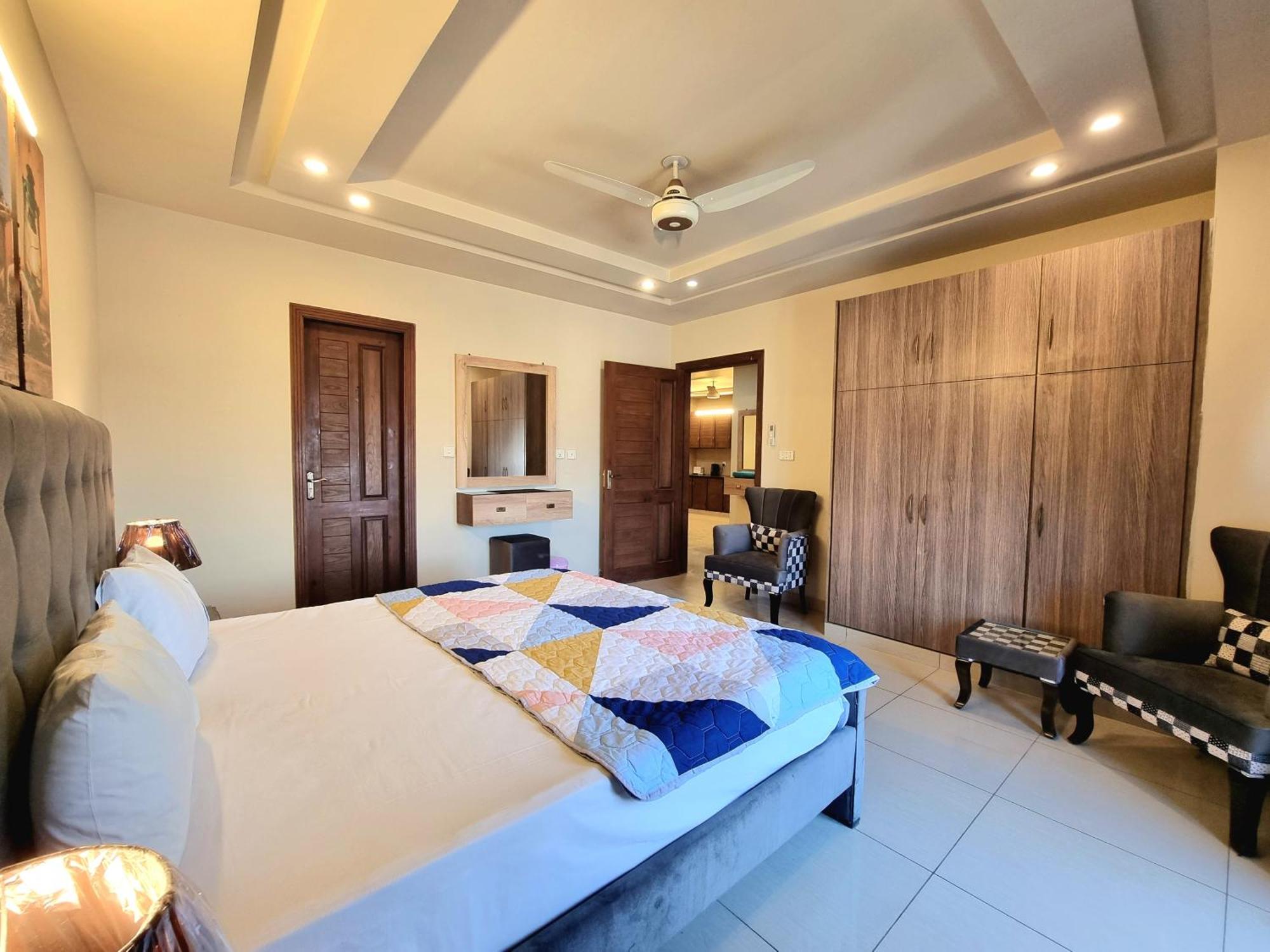 Executive 3 Bedrooms Apartment In Bahria Town Rawalpindi Bagian luar foto